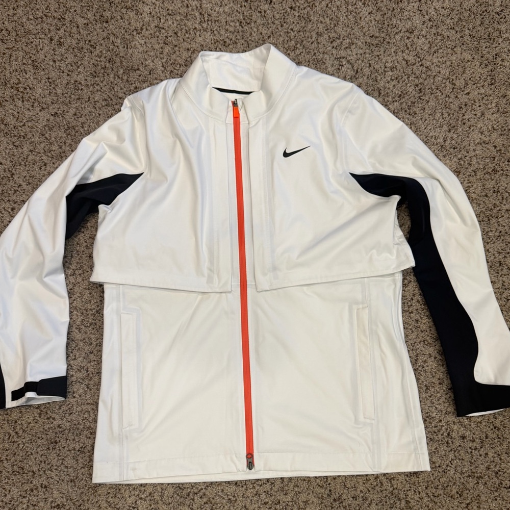Nike Hypershield Convertible Golf Jacket Men Size Large. Really good condition!